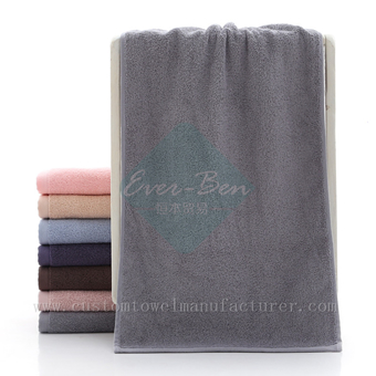 China Bulk Custom Grey mens beach towel Producer Bulk Cotton Sport Towels Manufacturer